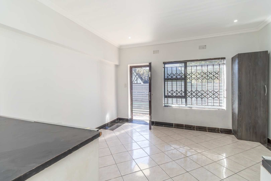 1 Bedroom Property for Sale in Blairgowrie Gauteng