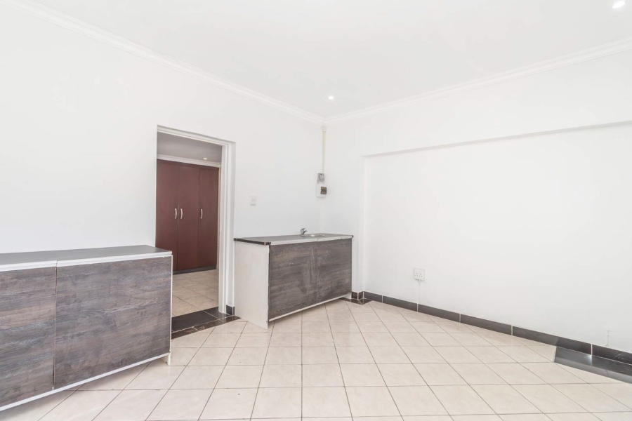 1 Bedroom Property for Sale in Blairgowrie Gauteng
