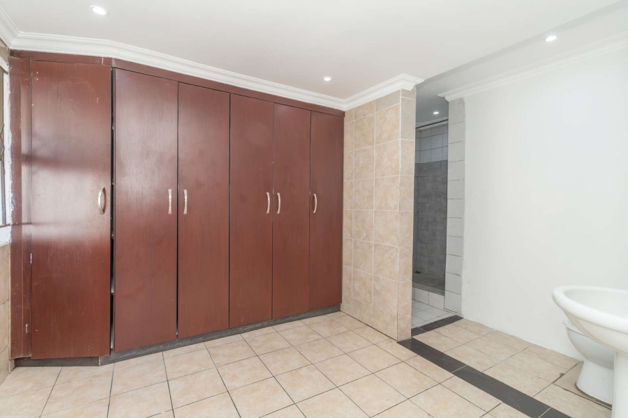 1 Bedroom Property for Sale in Blairgowrie Gauteng