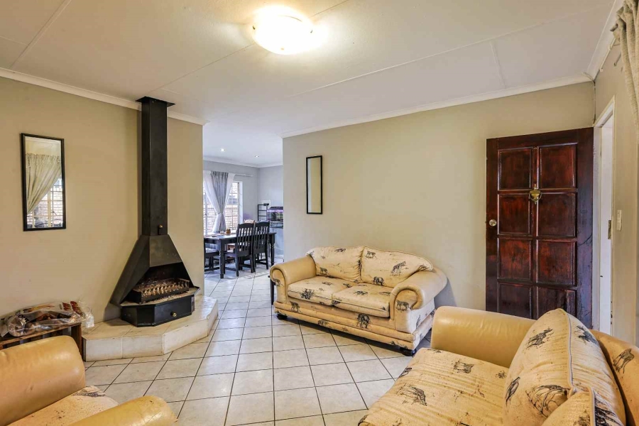 2 Bedroom Property for Sale in Moreleta Park Gauteng