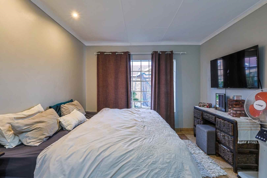 2 Bedroom Property for Sale in Moreleta Park Gauteng