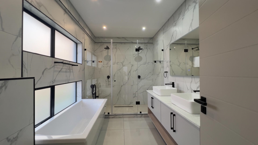 4 Bedroom Property for Sale in Midstream Estate Gauteng