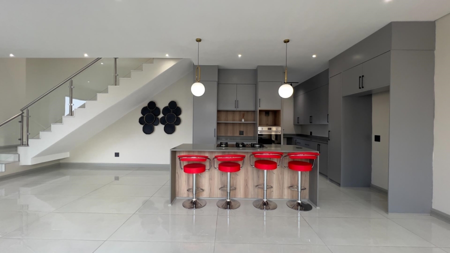 4 Bedroom Property for Sale in Midstream Estate Gauteng