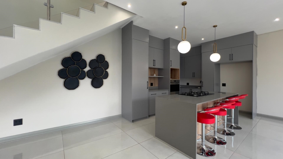 4 Bedroom Property for Sale in Midstream Estate Gauteng