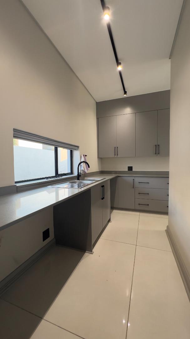 4 Bedroom Property for Sale in Midstream Estate Gauteng