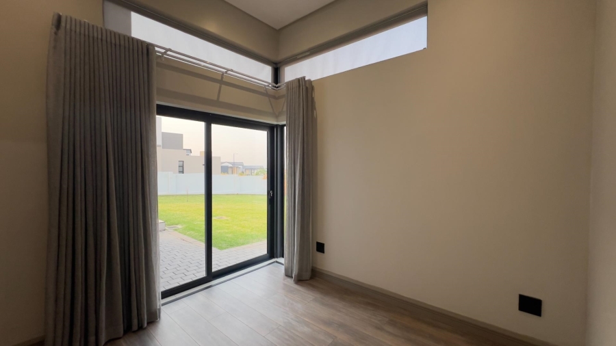 4 Bedroom Property for Sale in Midstream Estate Gauteng