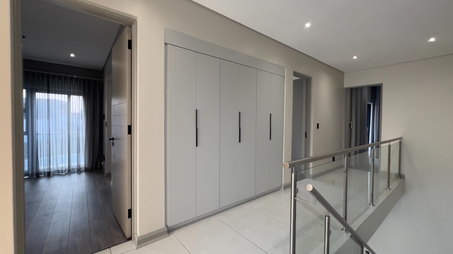 4 Bedroom Property for Sale in Midstream Estate Gauteng