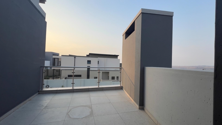 4 Bedroom Property for Sale in Midstream Estate Gauteng