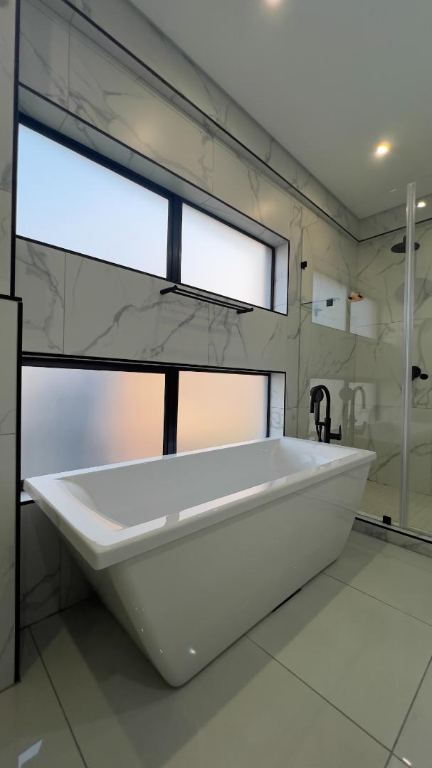 4 Bedroom Property for Sale in Midstream Estate Gauteng