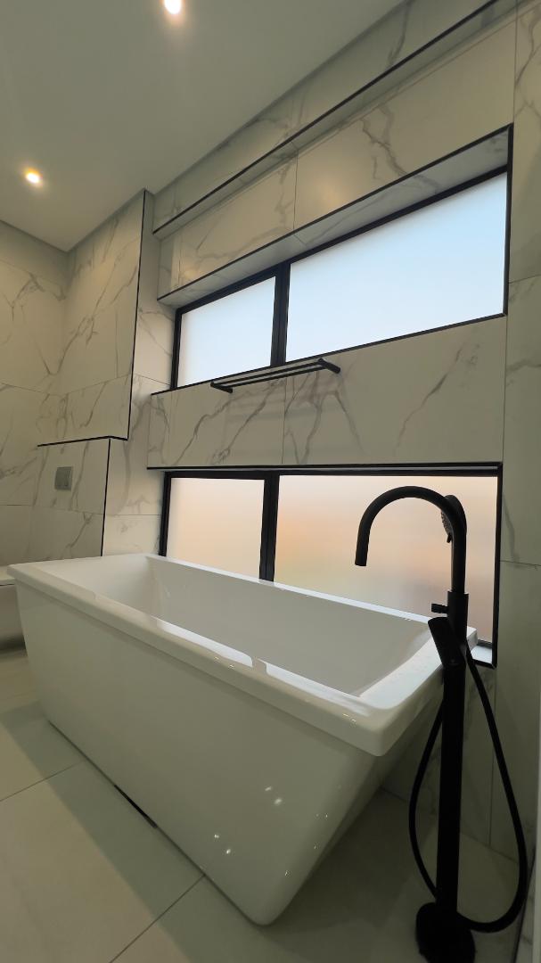 4 Bedroom Property for Sale in Midstream Estate Gauteng