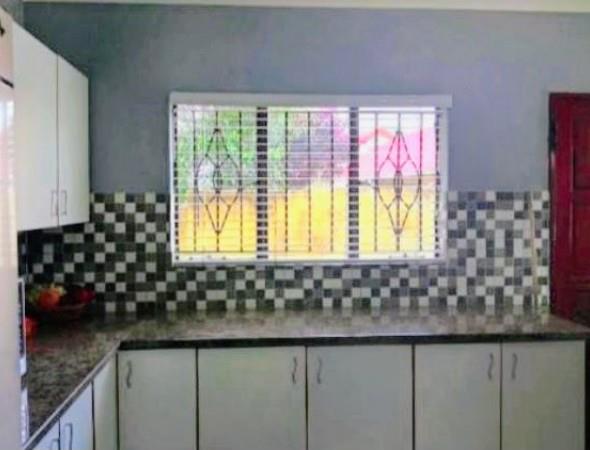 To Let 3 Bedroom Property for Rent in Corlett Gardens Gauteng