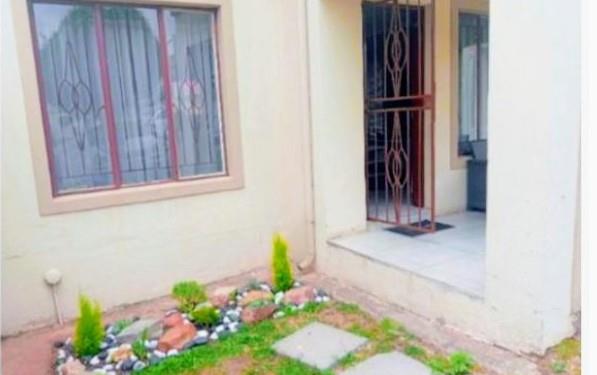 To Let 3 Bedroom Property for Rent in Corlett Gardens Gauteng