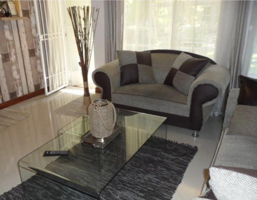 To Let 2 Bedroom Property for Rent in Benmore Gauteng
