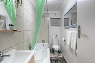 To Let 1 Bedroom Property for Rent in Sandown Gauteng