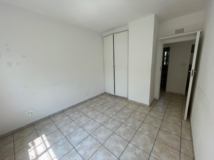 To Let 2 Bedroom Property for Rent in Sandown Gauteng
