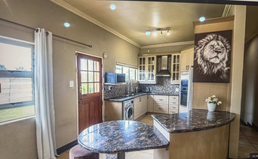4 Bedroom Property for Sale in Brackendowns Gauteng