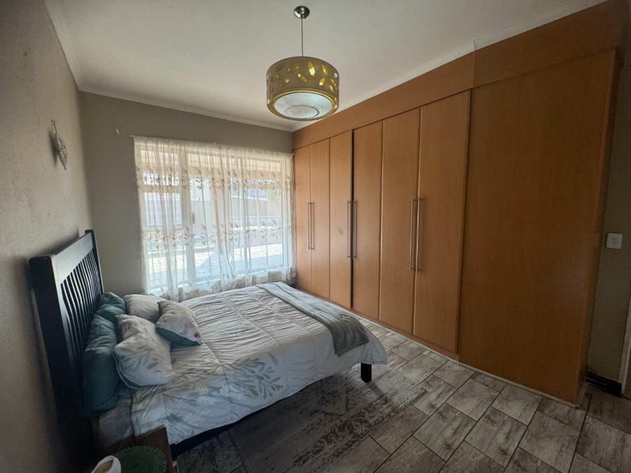 4 Bedroom Property for Sale in Brackendowns Gauteng
