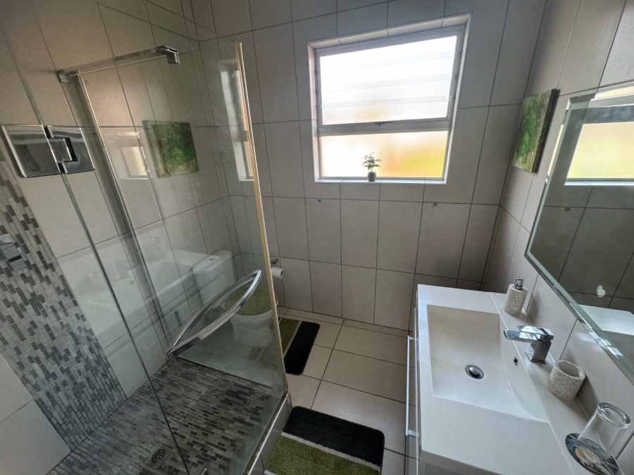 4 Bedroom Property for Sale in Brackendowns Gauteng