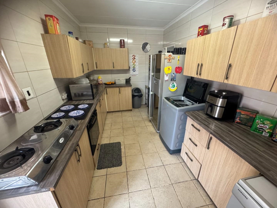 3 Bedroom Property for Sale in Brackendowns Gauteng
