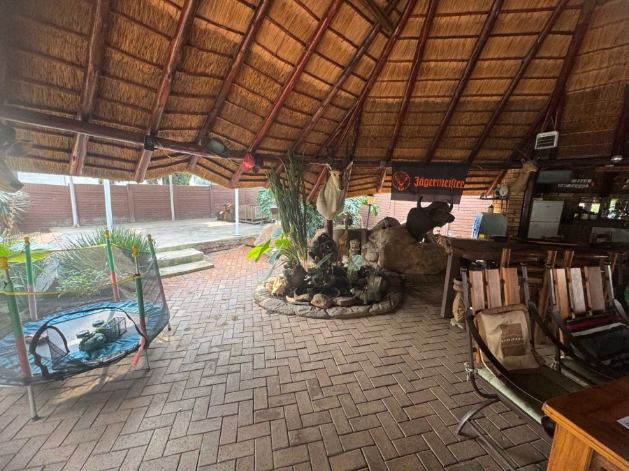 3 Bedroom Property for Sale in Brackendowns Gauteng
