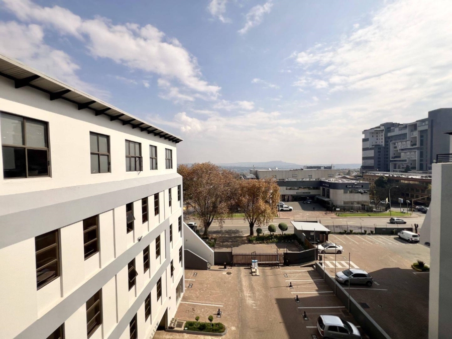 2 Bedroom Property for Sale in Rosebank Gauteng