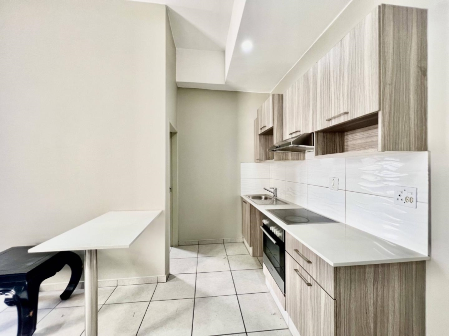 2 Bedroom Property for Sale in Rosebank Gauteng