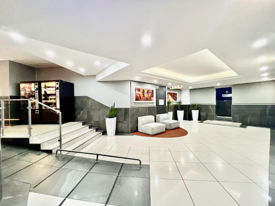 2 Bedroom Property for Sale in Rosebank Gauteng