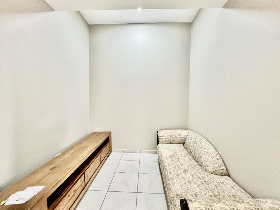 2 Bedroom Property for Sale in Rosebank Gauteng