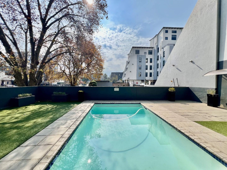 2 Bedroom Property for Sale in Rosebank Gauteng
