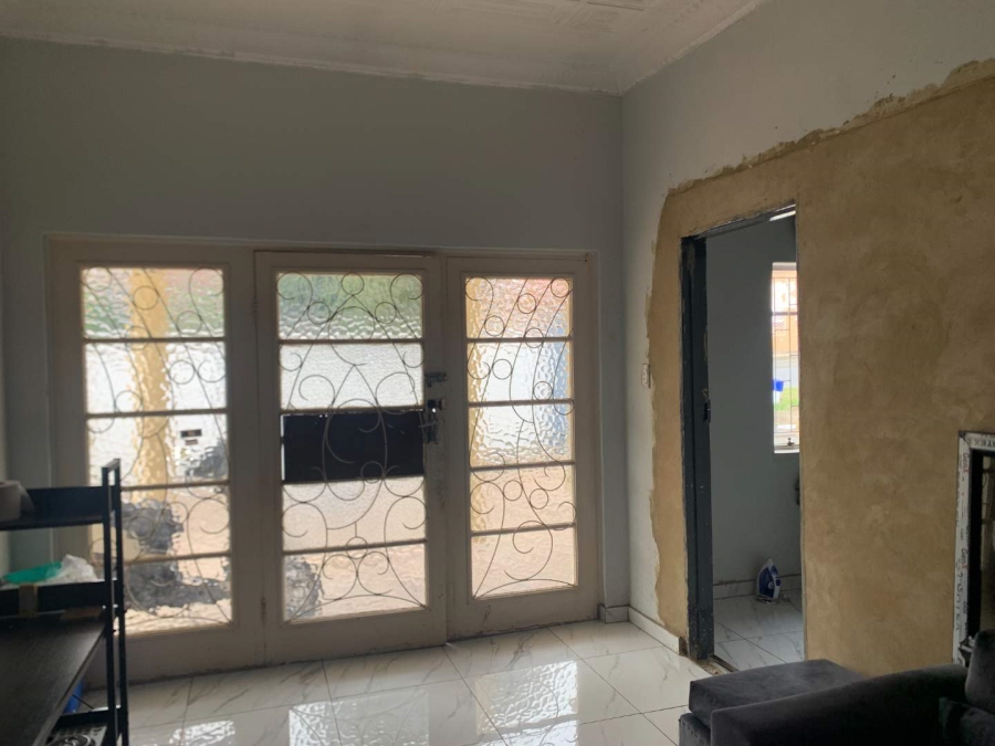 5 Bedroom Property for Sale in Rosettenville Gauteng