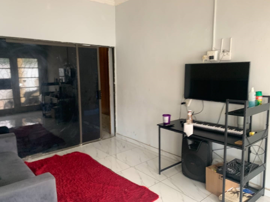 5 Bedroom Property for Sale in Rosettenville Gauteng