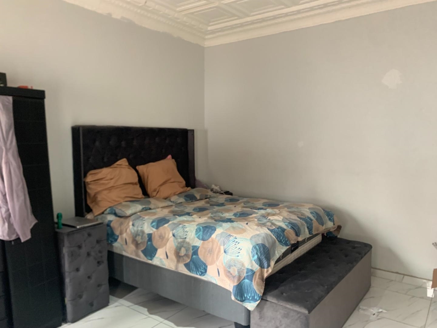 5 Bedroom Property for Sale in Rosettenville Gauteng