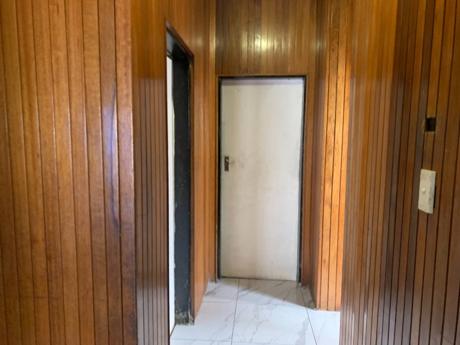 5 Bedroom Property for Sale in Rosettenville Gauteng