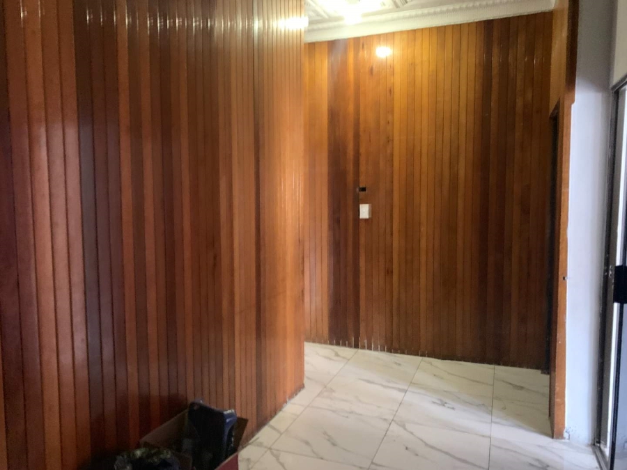 5 Bedroom Property for Sale in Rosettenville Gauteng