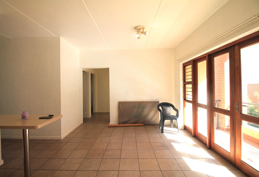 To Let 2 Bedroom Property for Rent in Douglasdale Gauteng