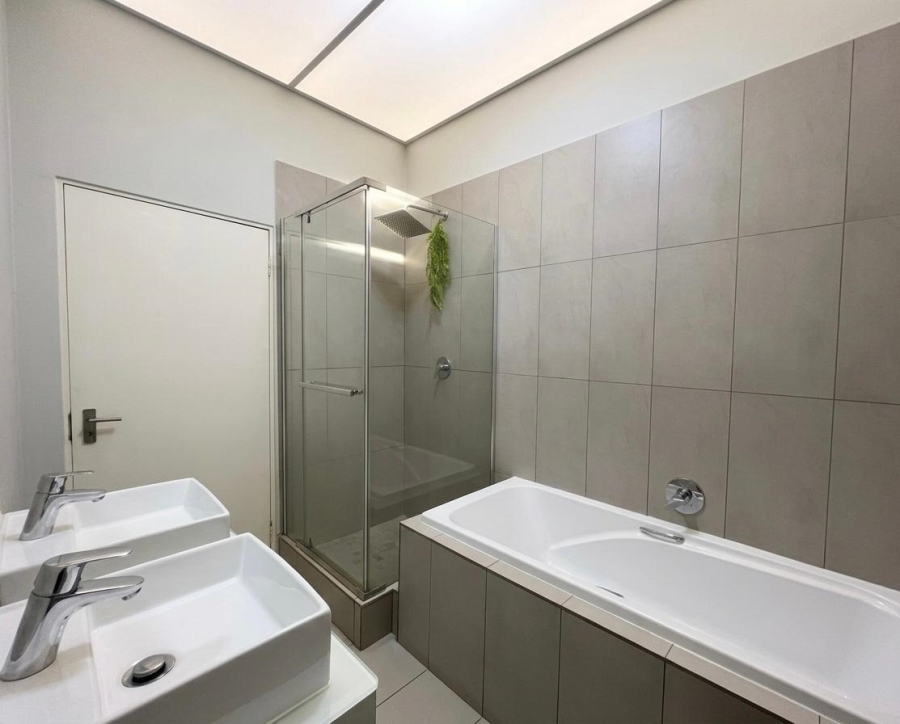 2 Bedroom Property for Sale in North Riding Gauteng