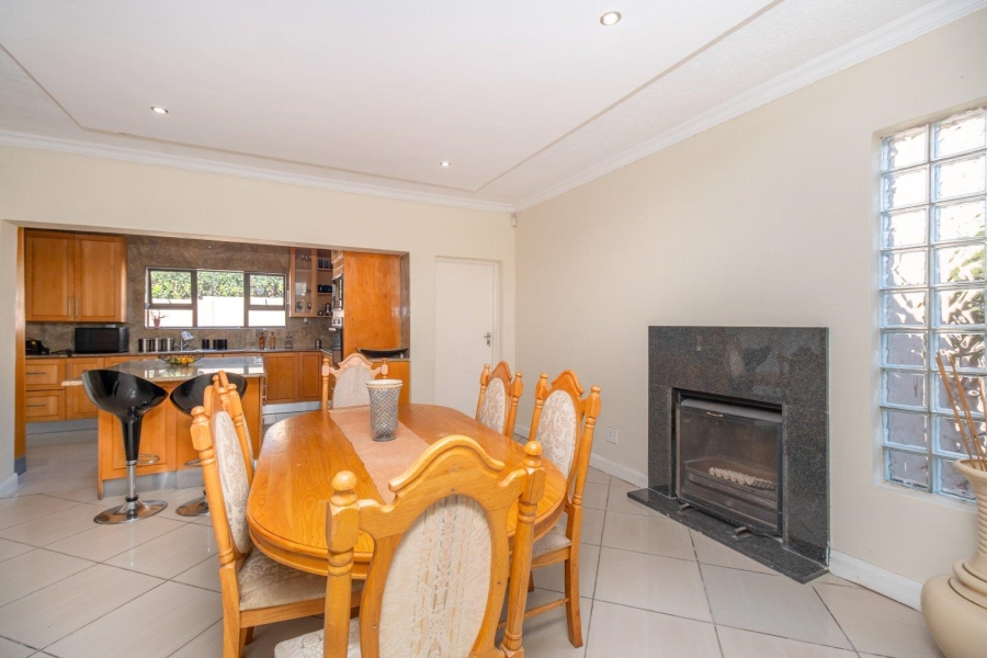 5 Bedroom Property for Sale in Highveld Gauteng