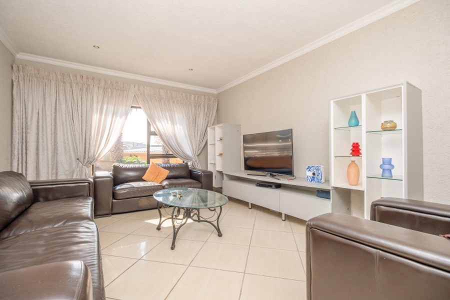 5 Bedroom Property for Sale in Highveld Gauteng