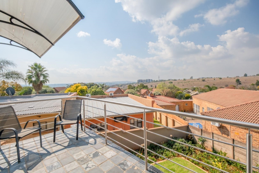 5 Bedroom Property for Sale in Highveld Gauteng