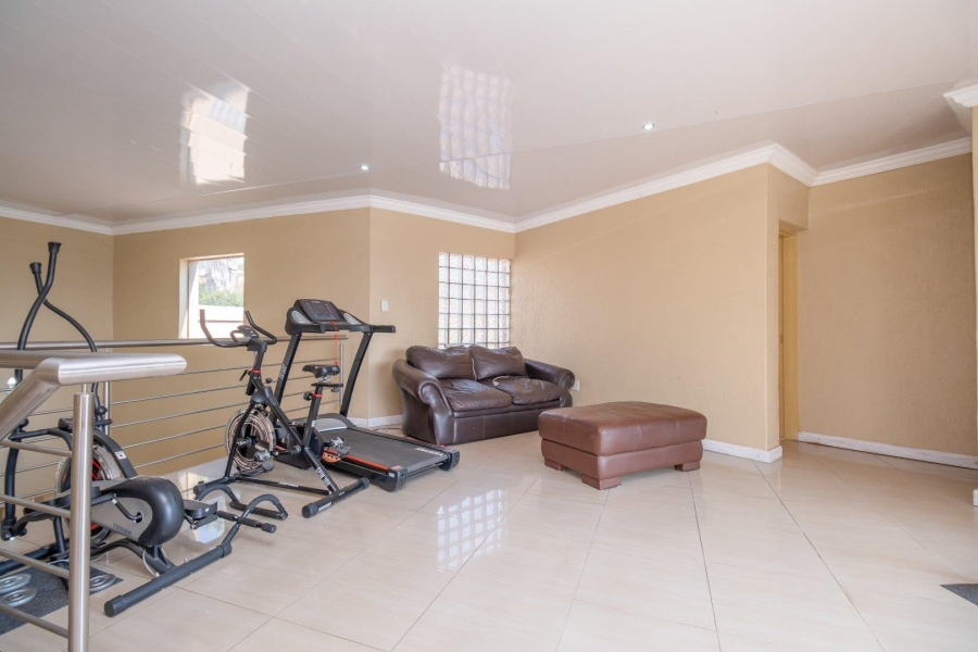 5 Bedroom Property for Sale in Highveld Gauteng