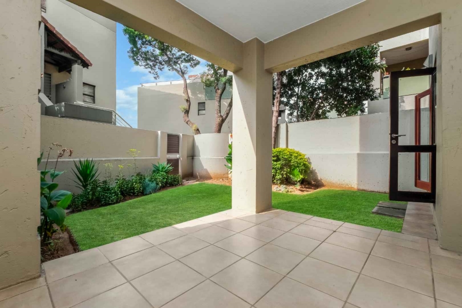 1 Bedroom Property for Sale in Broadacres Gauteng