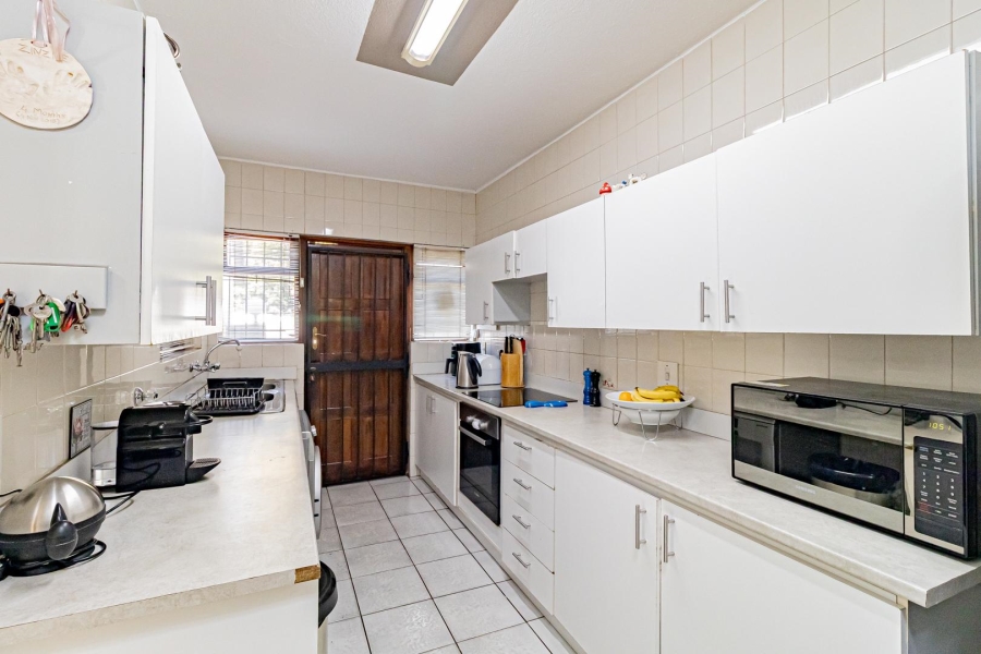 3 Bedroom Property for Sale in Bryanston Gauteng