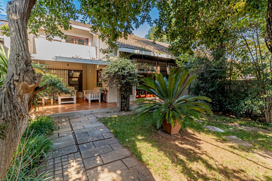 3 Bedroom Property for Sale in Bryanston Gauteng