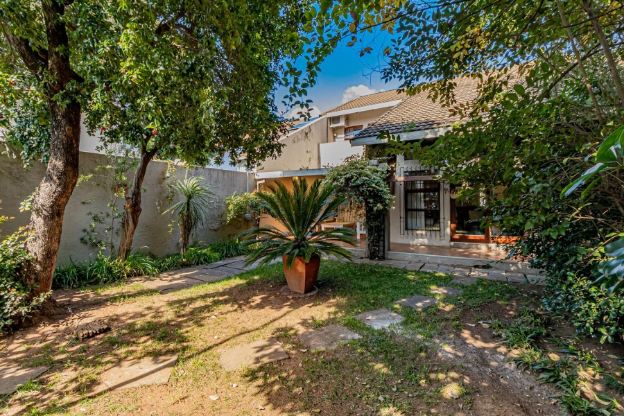 3 Bedroom Property for Sale in Bryanston Gauteng