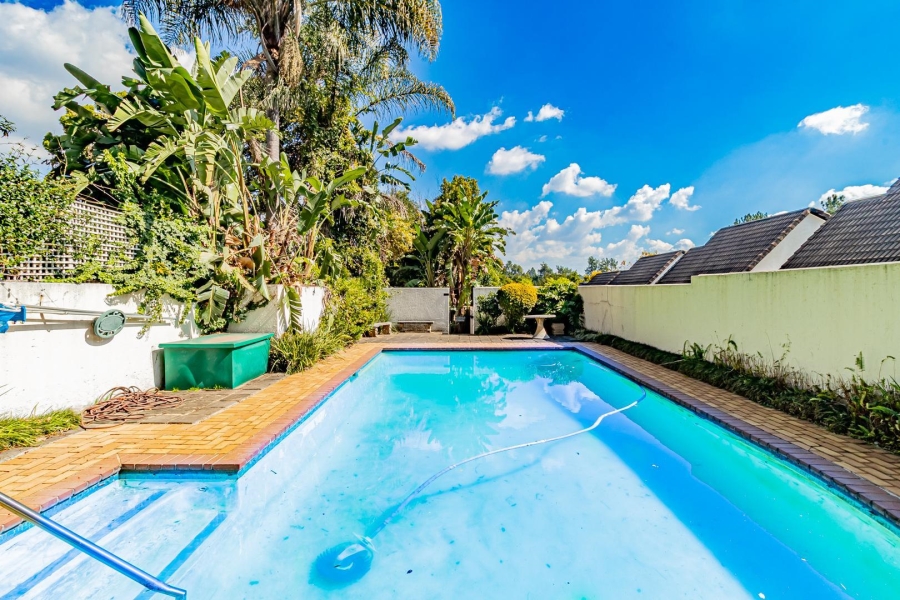 3 Bedroom Property for Sale in Bryanston Gauteng