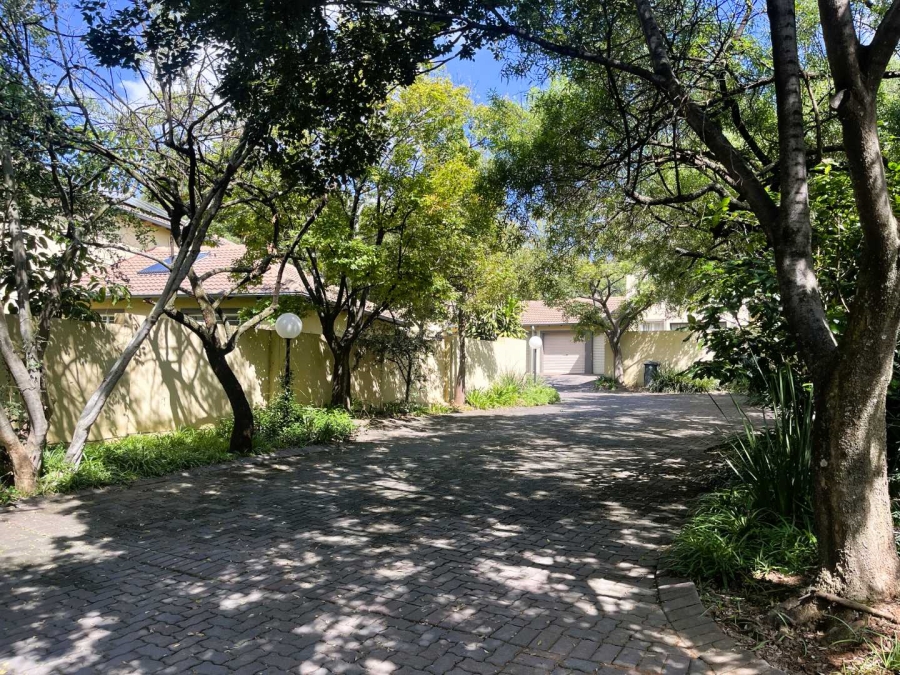 To Let 4 Bedroom Property for Rent in Northgate Gauteng