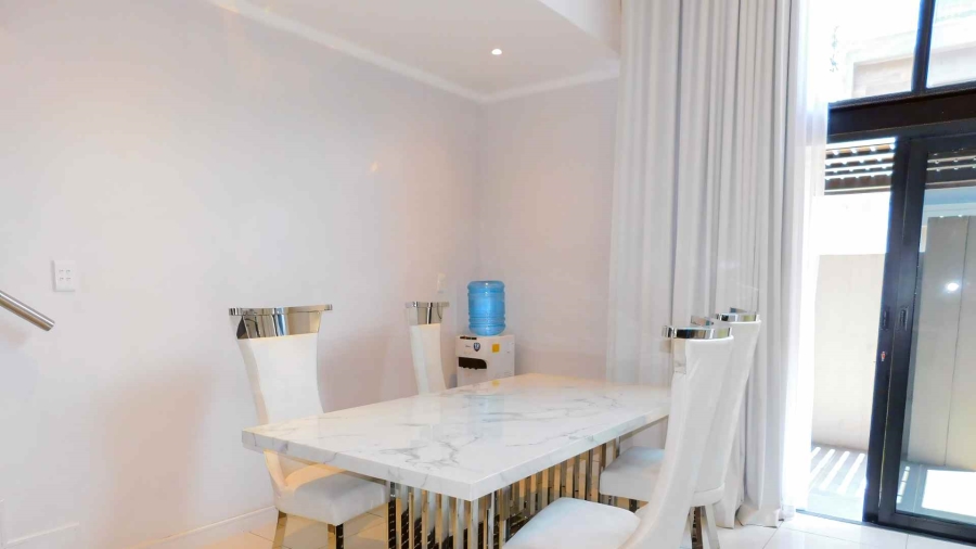 4 Bedroom Property for Sale in Bryanston Gauteng