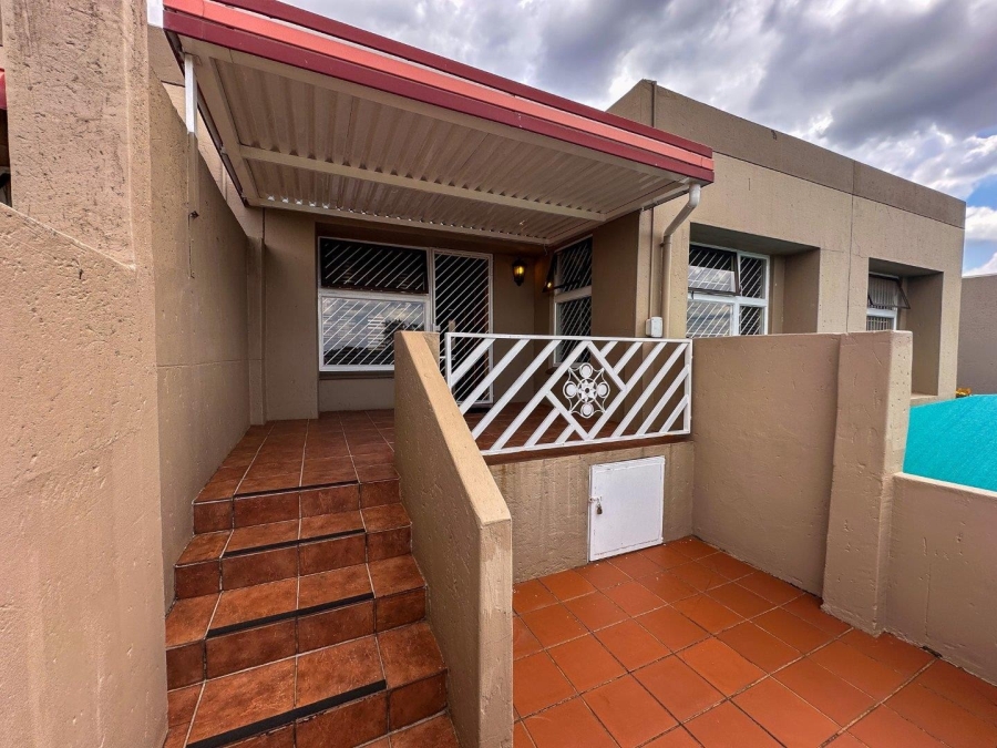 2 Bedroom Property for Sale in Rangeview Gauteng