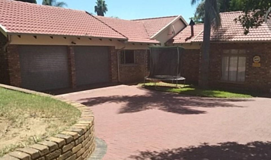 3 Bedroom Property for Sale in Birchleigh North Gauteng