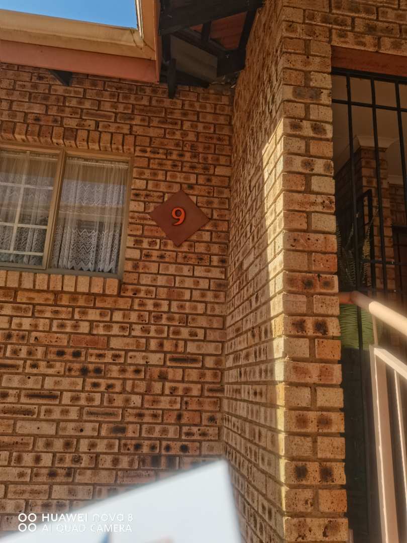 2 Bedroom Property for Sale in Elandspark Gauteng